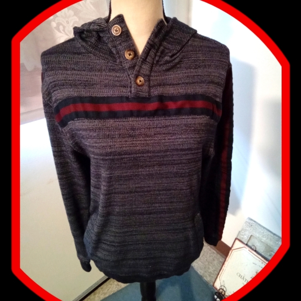 Six Lincoln New York Cotton/Poly Blend Three Button Pullover Hoodie